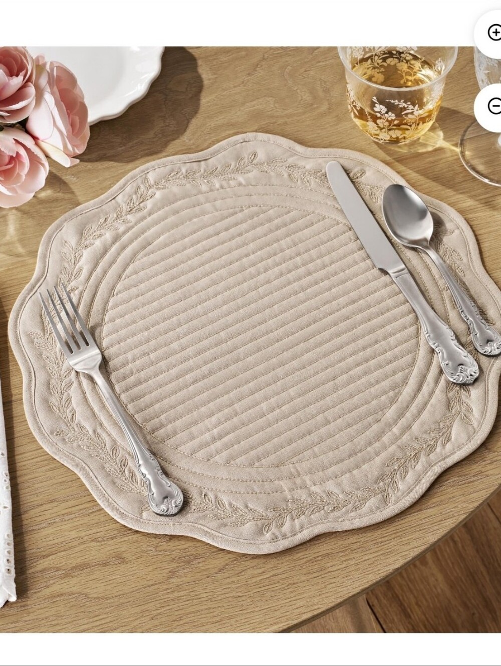 ❤️ 6pk New The Pioneer Woman Mini Gingham Beige Quilted Scalloped Placemat